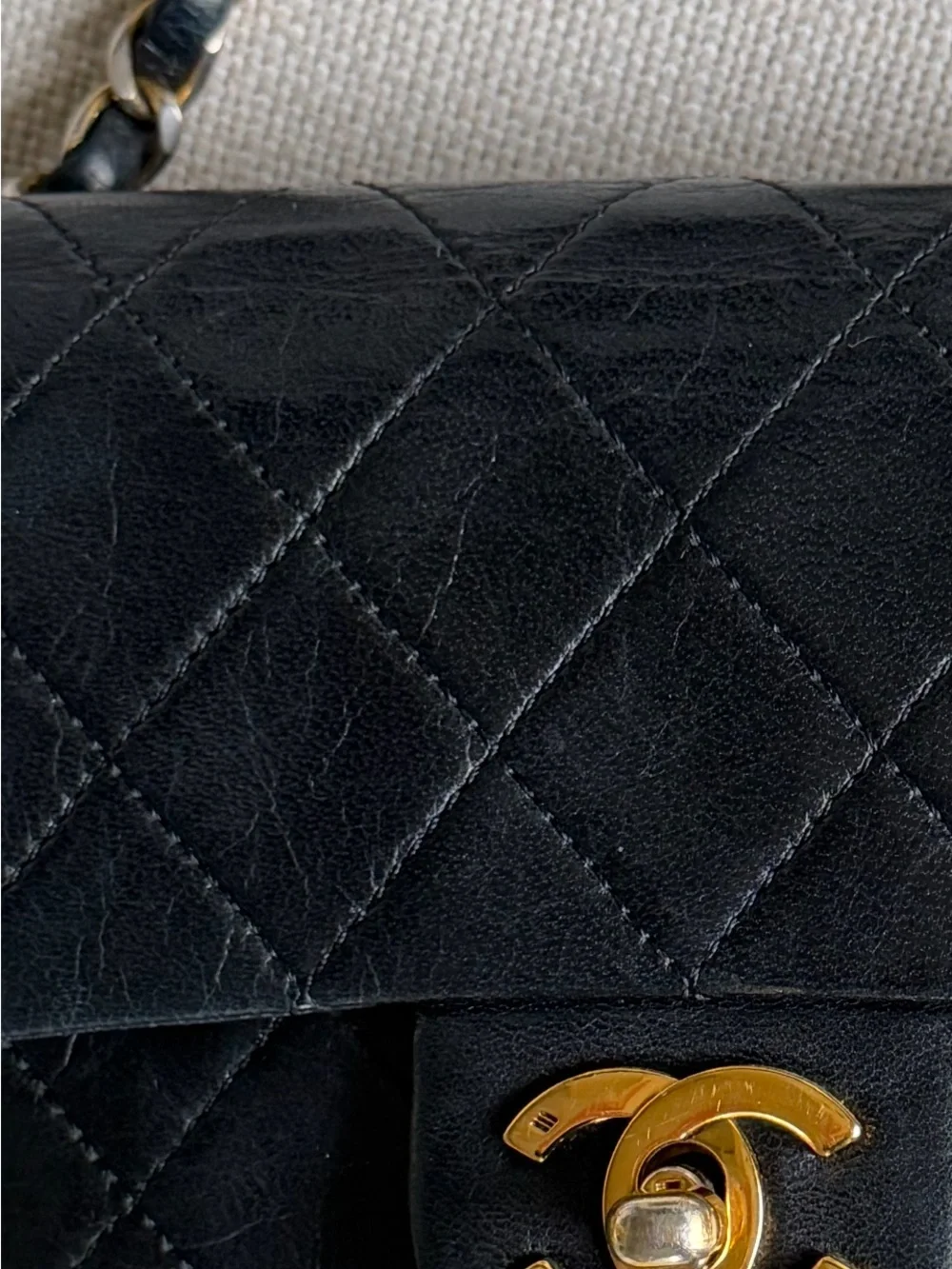 Authentic CHANEL classic from Paris in early 1980’s - Picture 5 of 16